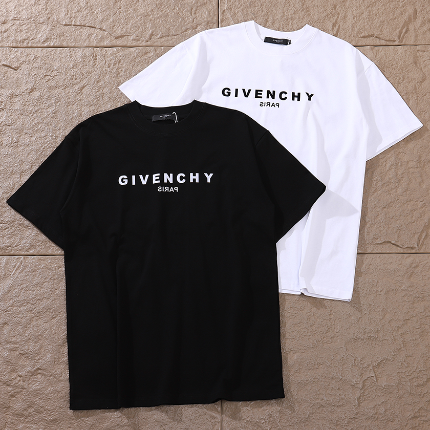 GIVENCHY T-SHIRT