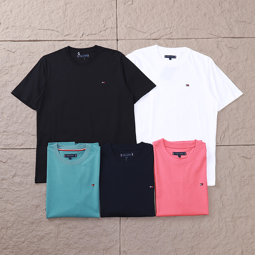 TOMMY HILFIGER T-SHIRT