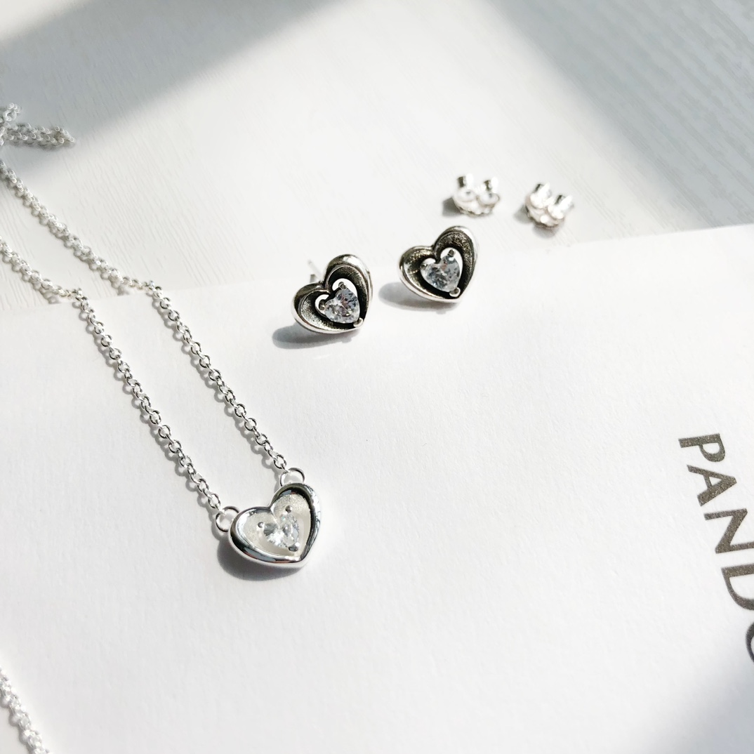 PANDORA JEWELRY