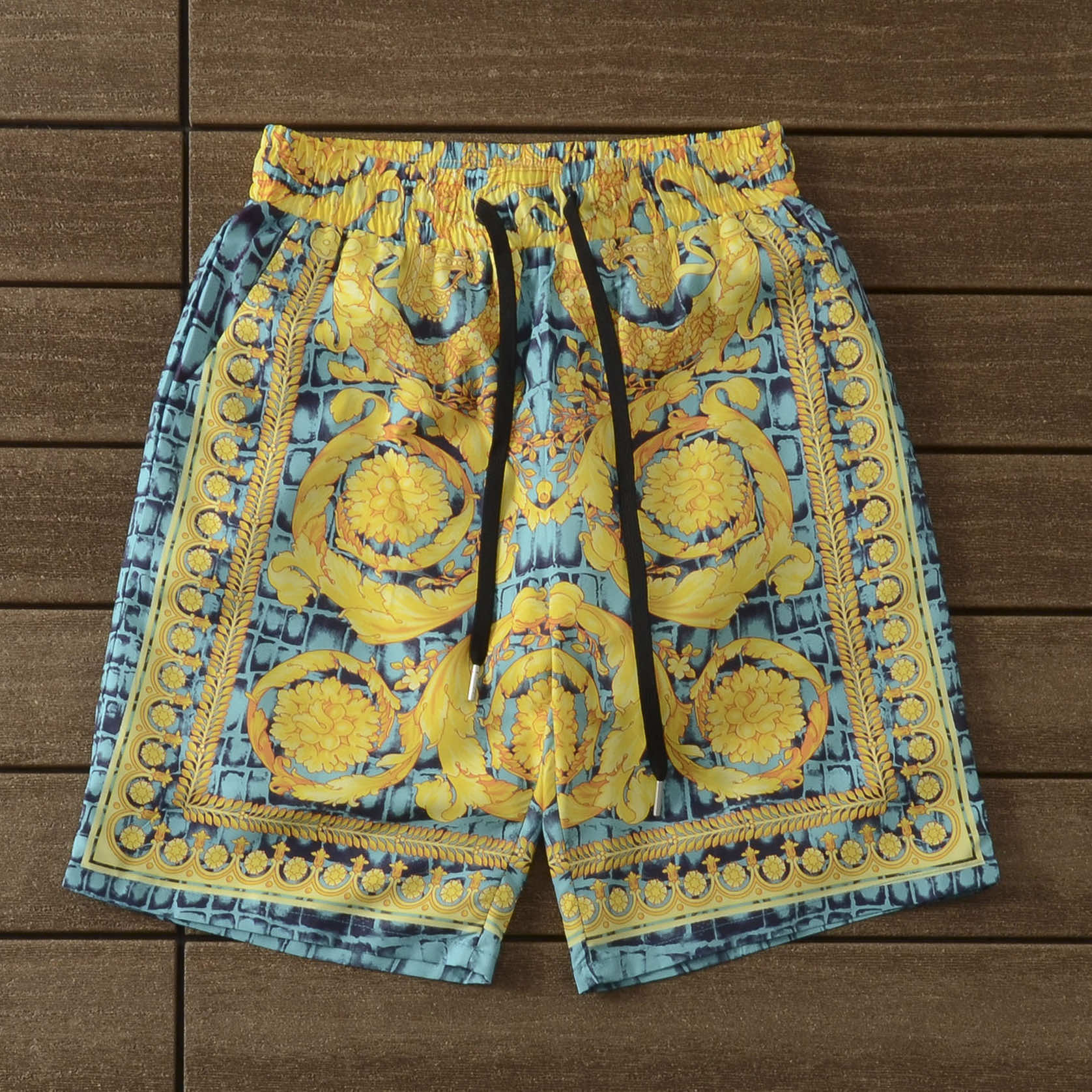 VESACE SHORT