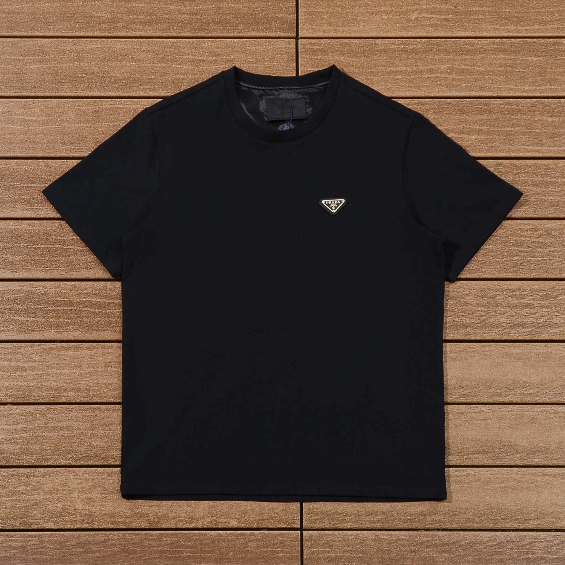 PRADA T-SHIRT