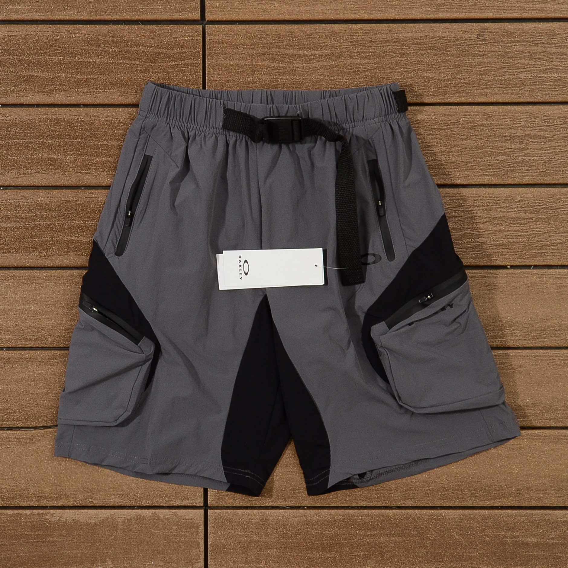 OAKLEY SHORT