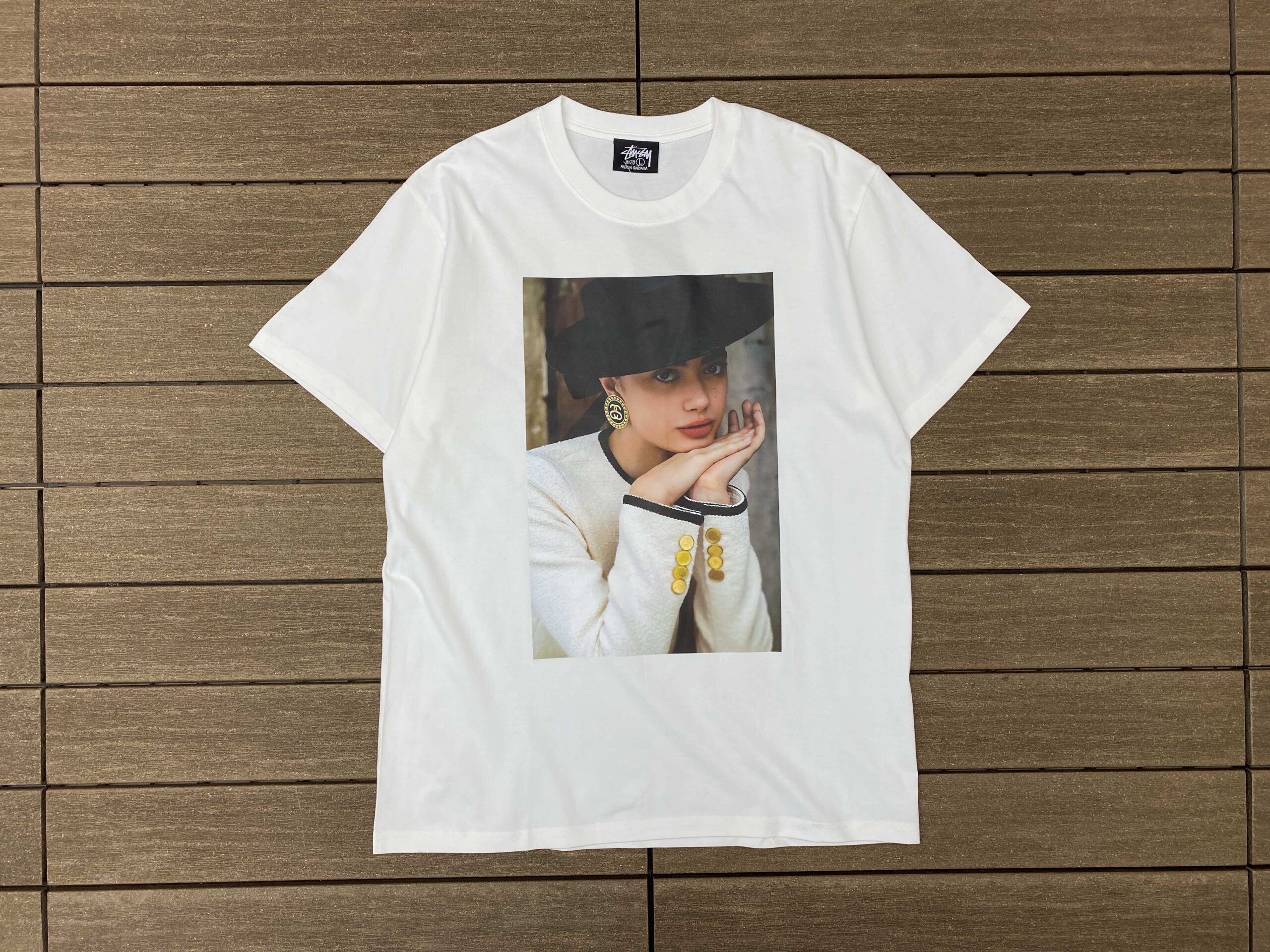 STUSSY T-SHIRT