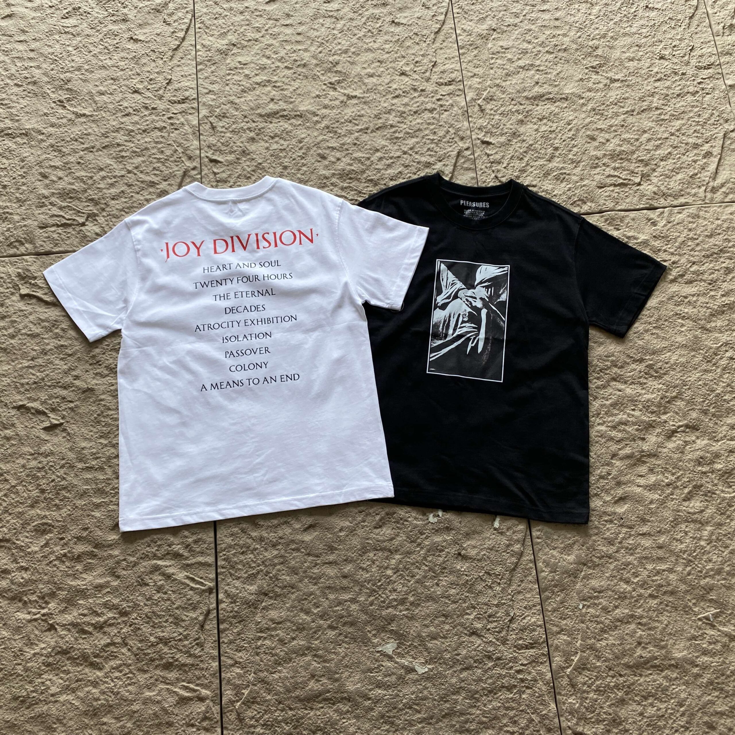 PLEASURES T-SHIRT