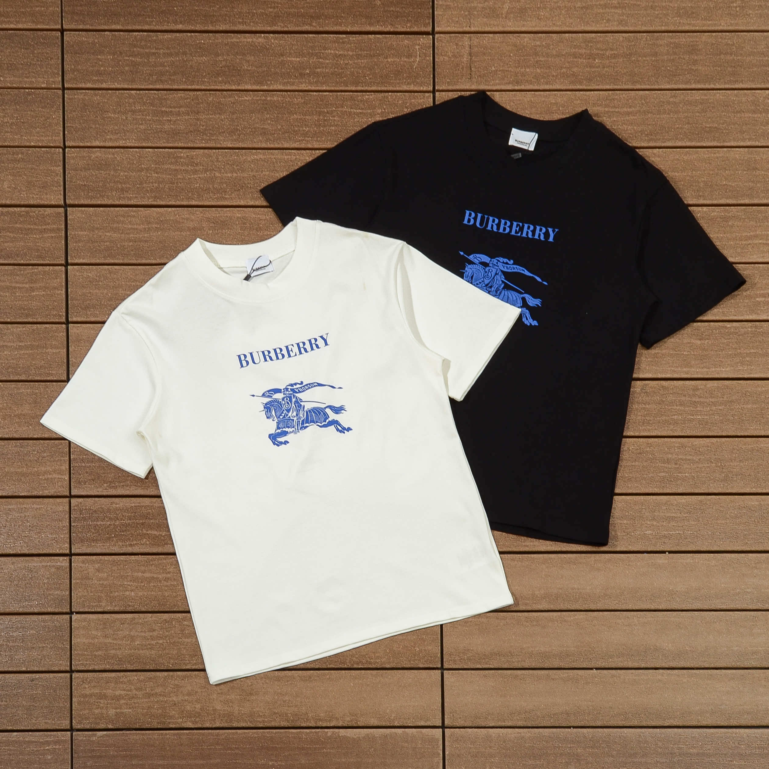 BURBERRY T-SHIRT