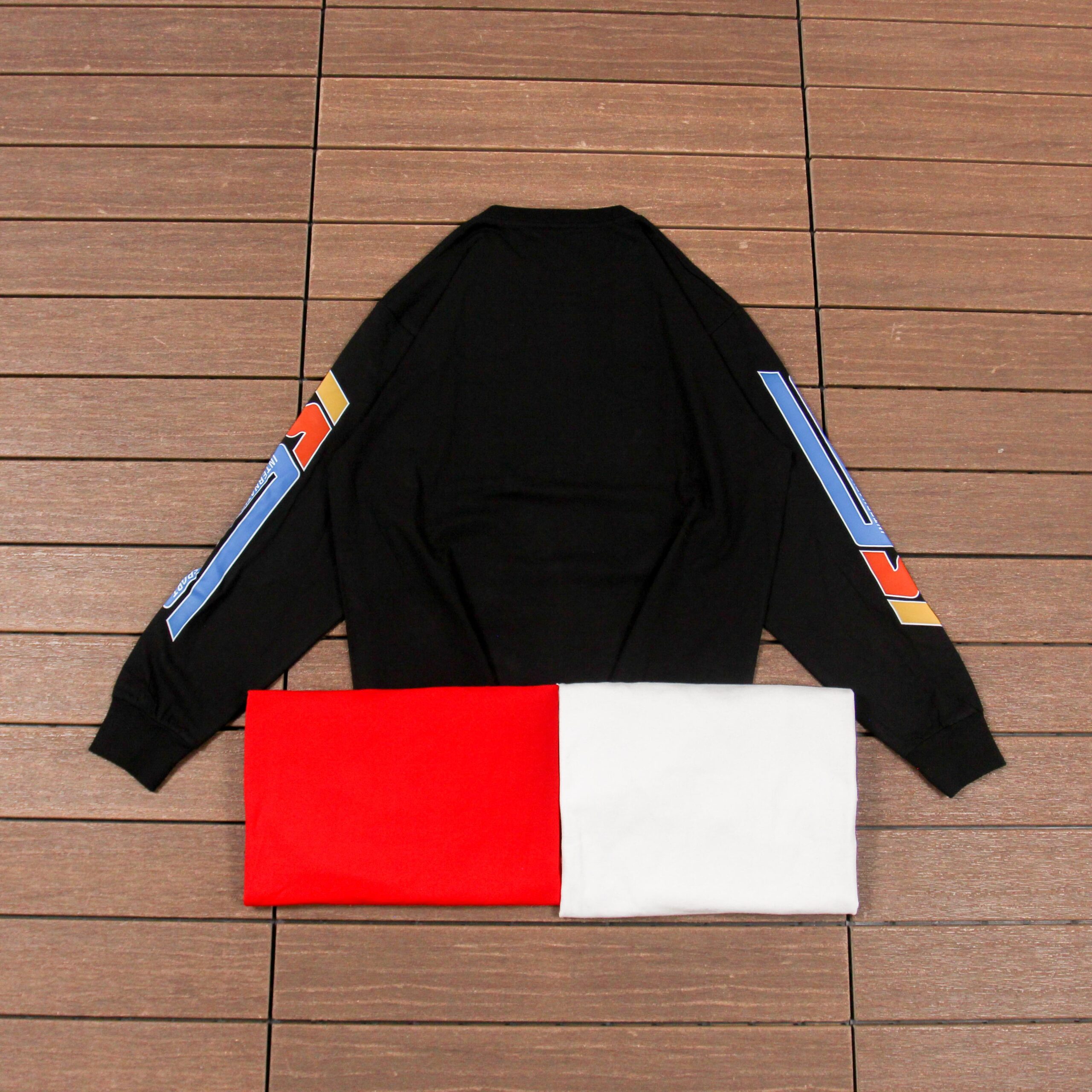 STUSSY T-SHIRT