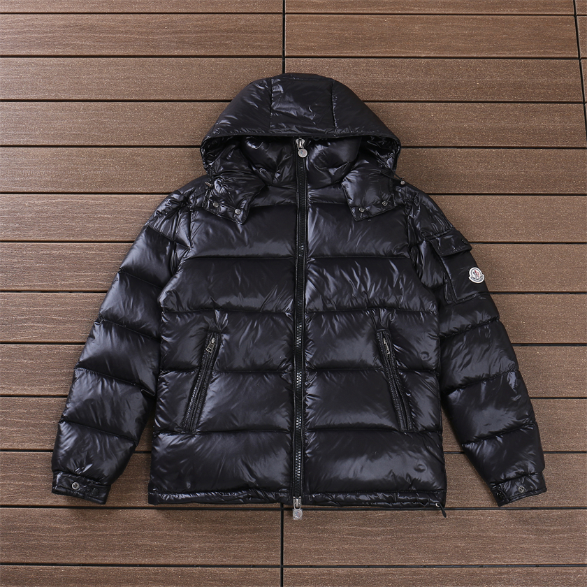 MONCLER DOWN JACKET