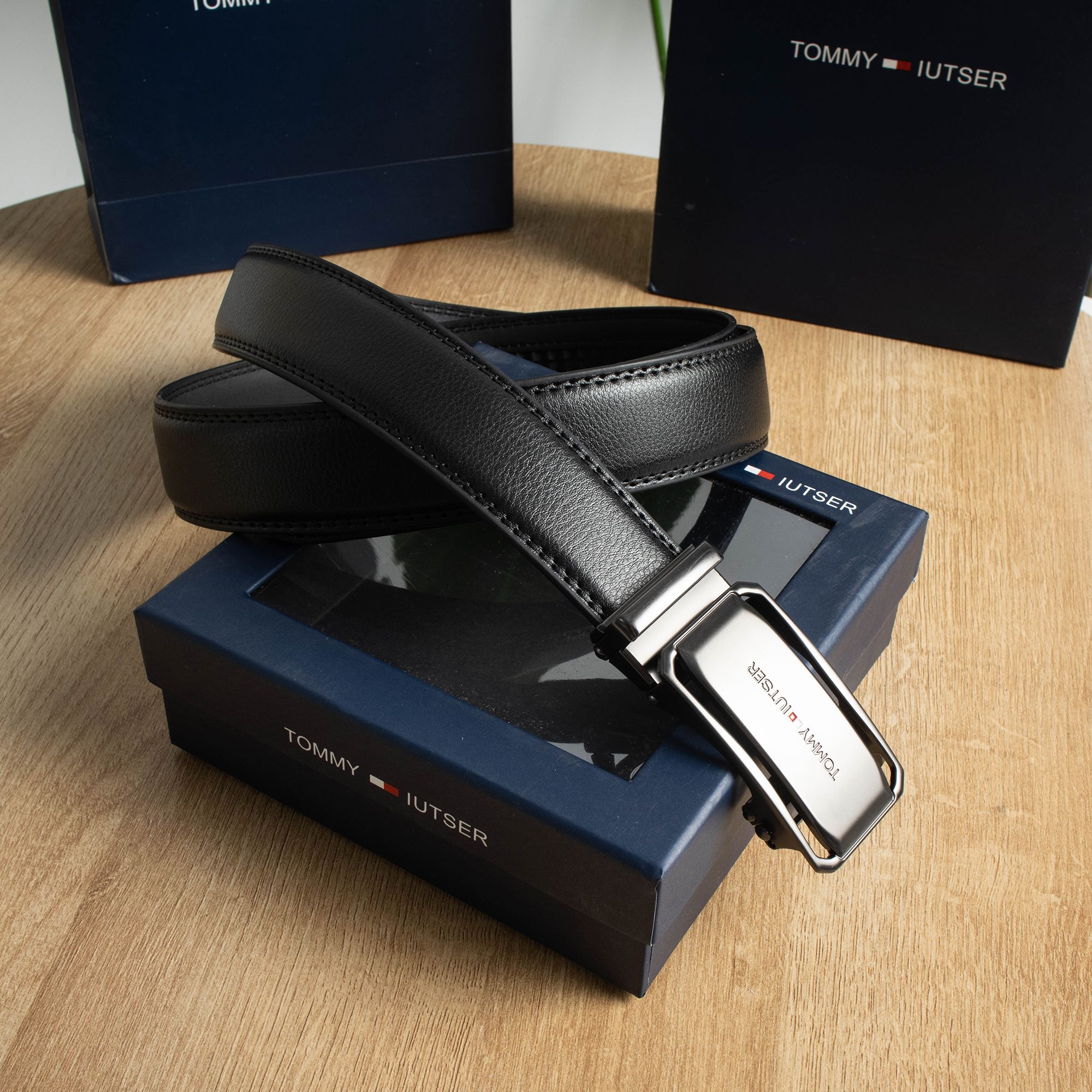 TOMMY HILFIGER LETHER BELF