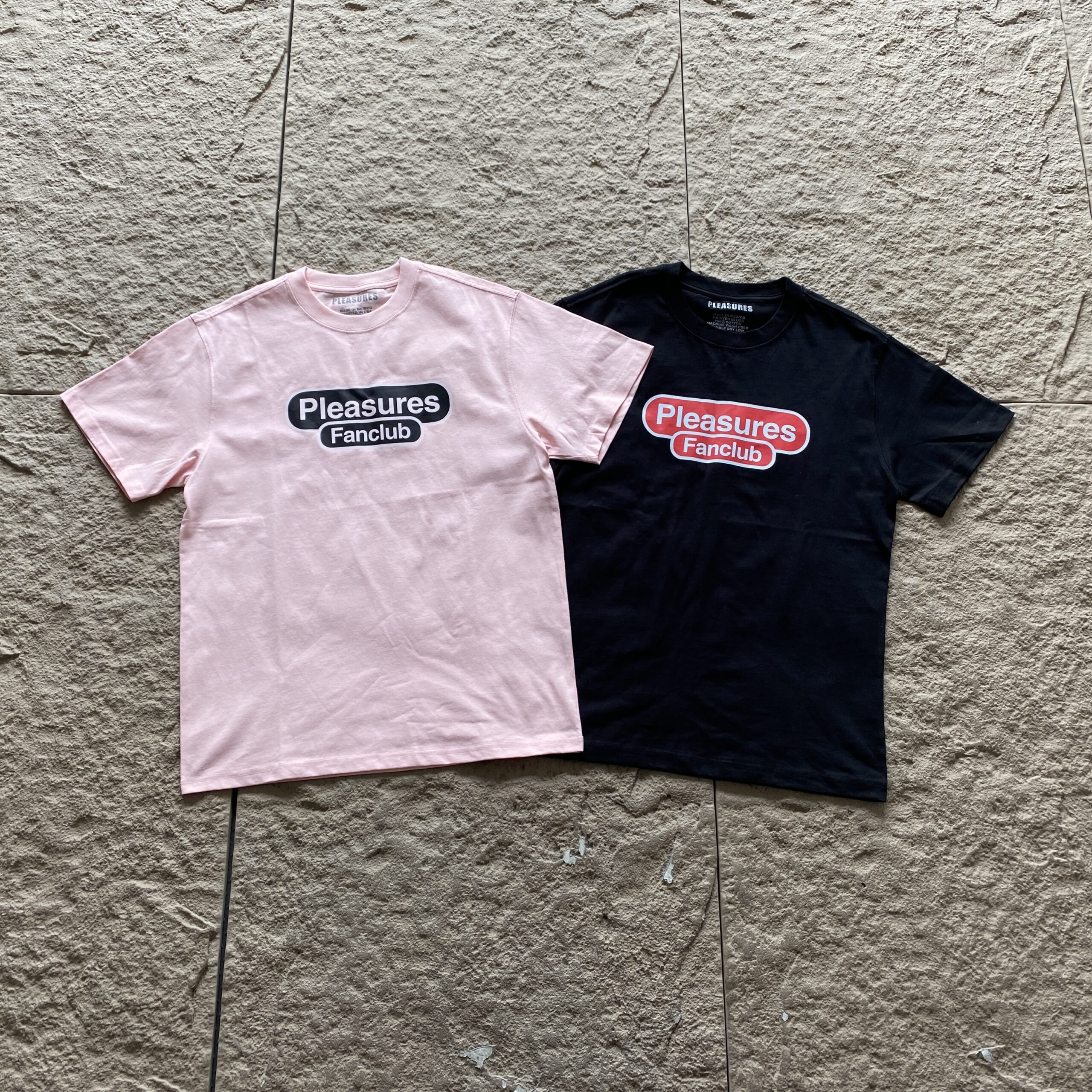 PLEASURES T-SHIRT