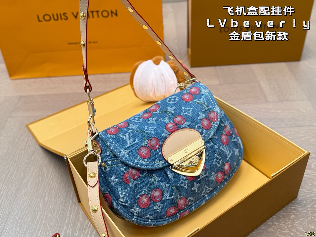 LV BAG