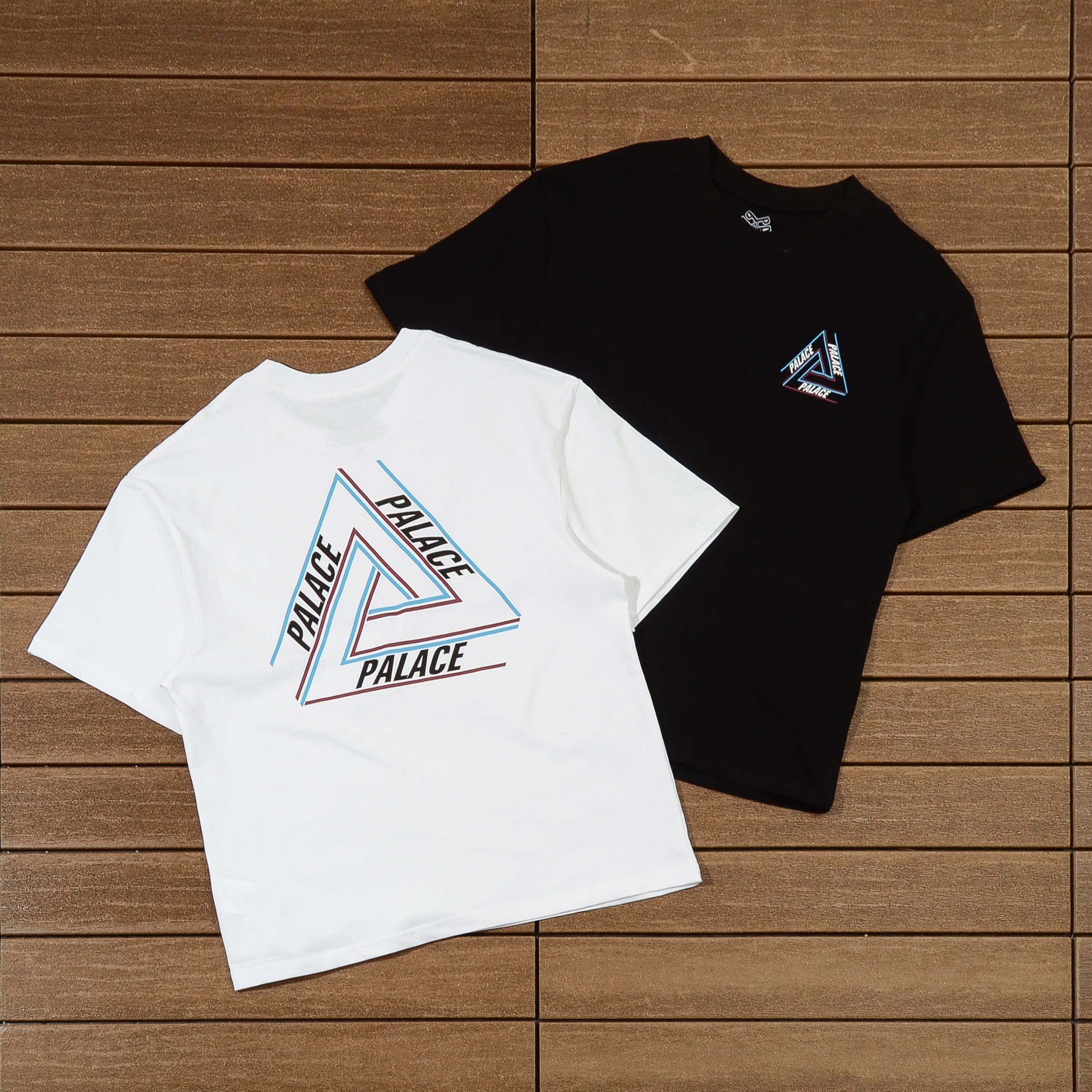 PALACE T-SHIRT