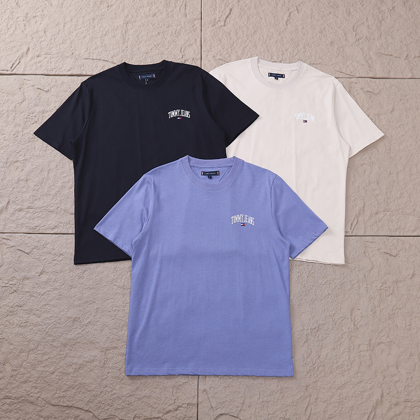 TOMMY HILFIGER T-SHIRT