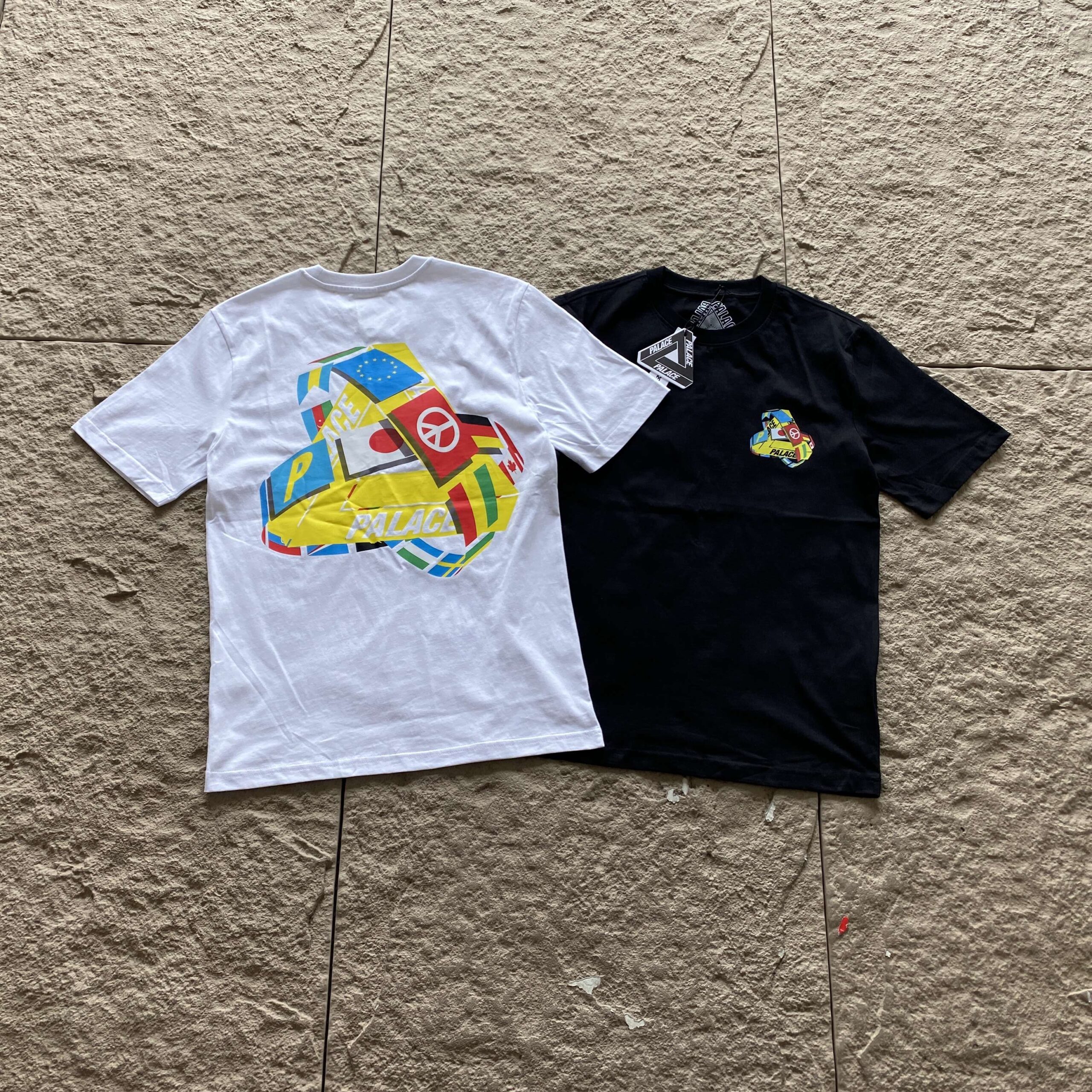 PALACE T-SHIRT