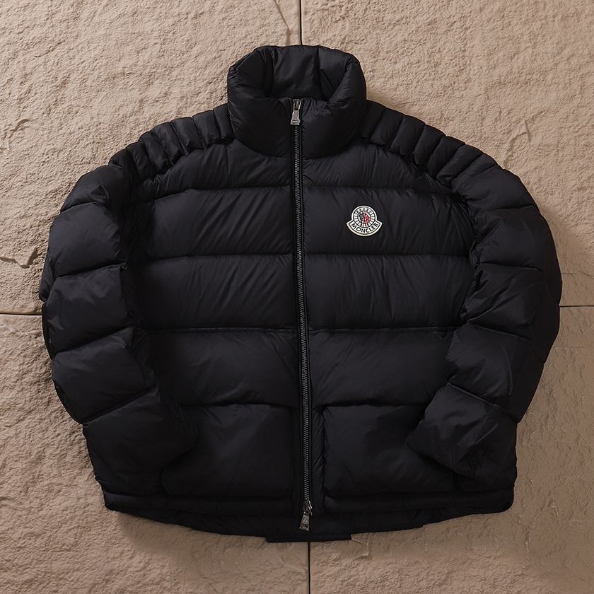 MONCLER DOWN JACKET