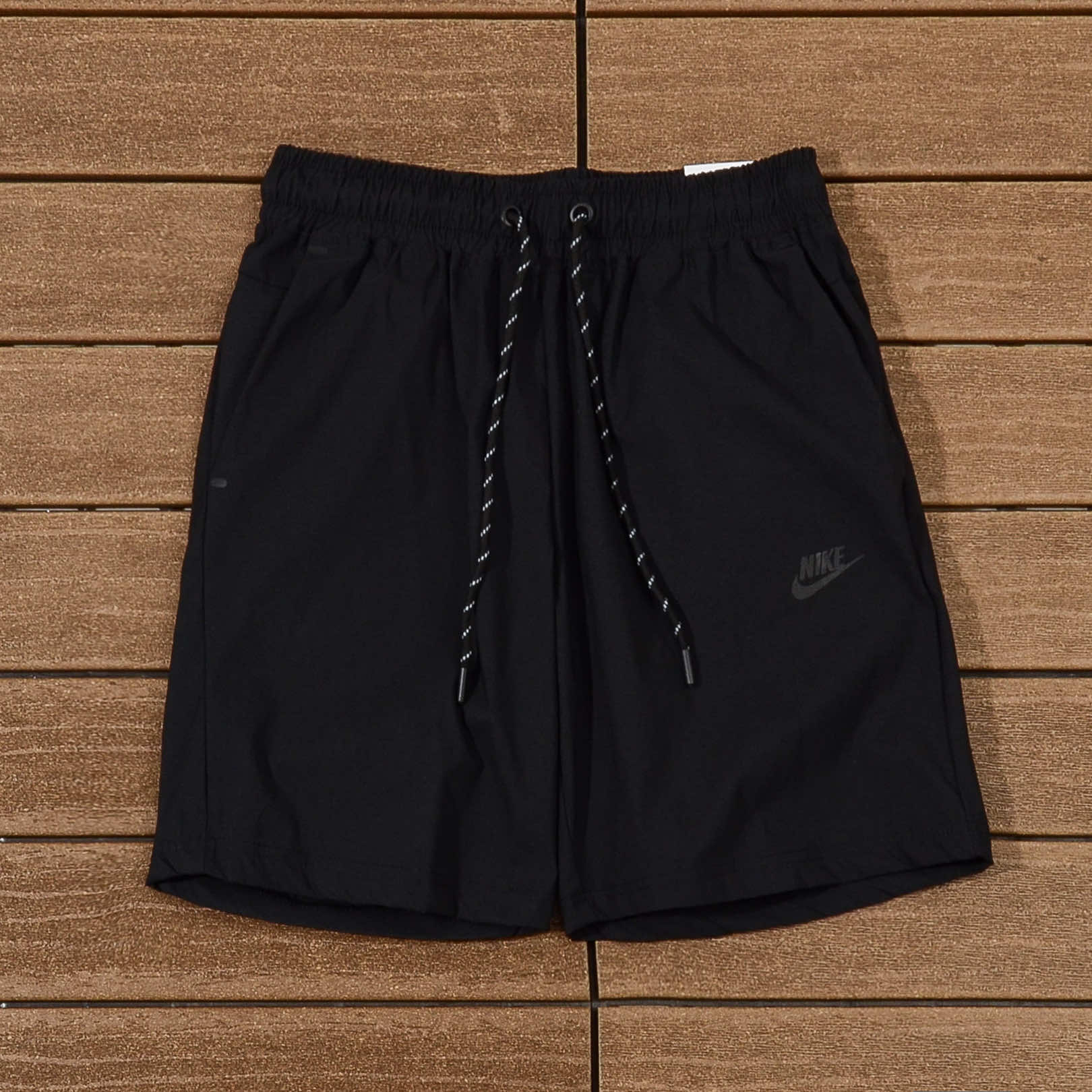 NIKE SHORT