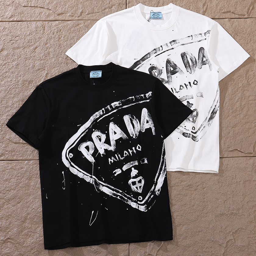 PRADA T-SHIRT