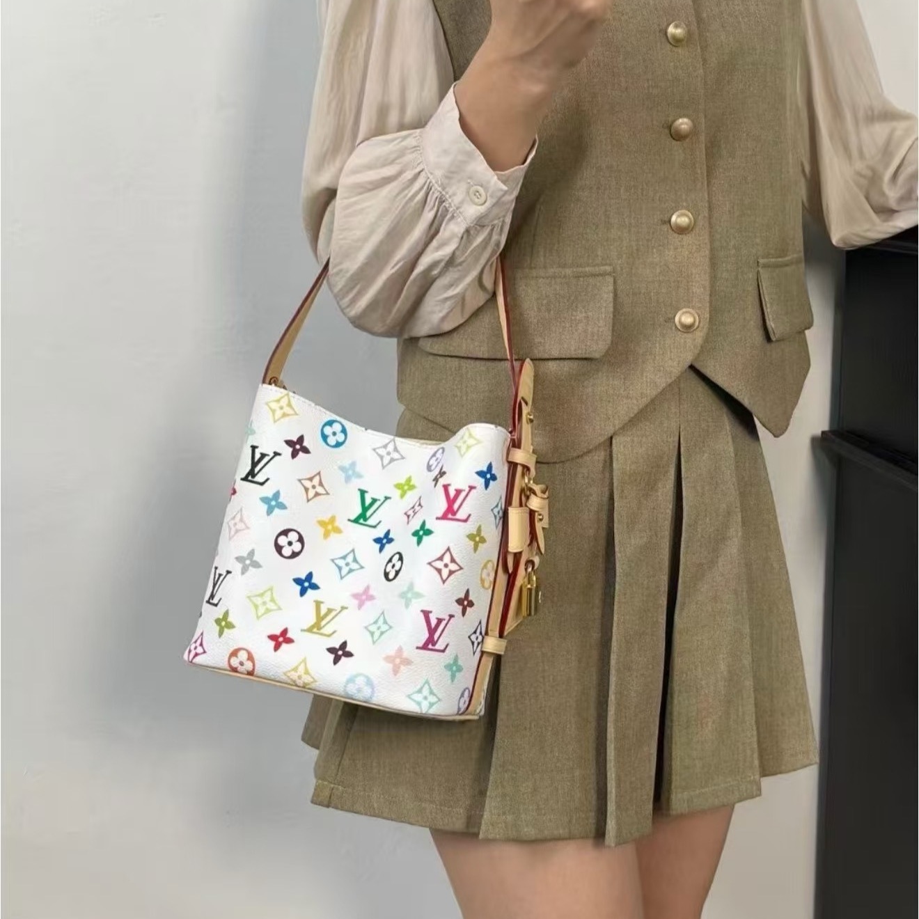 LV BAG