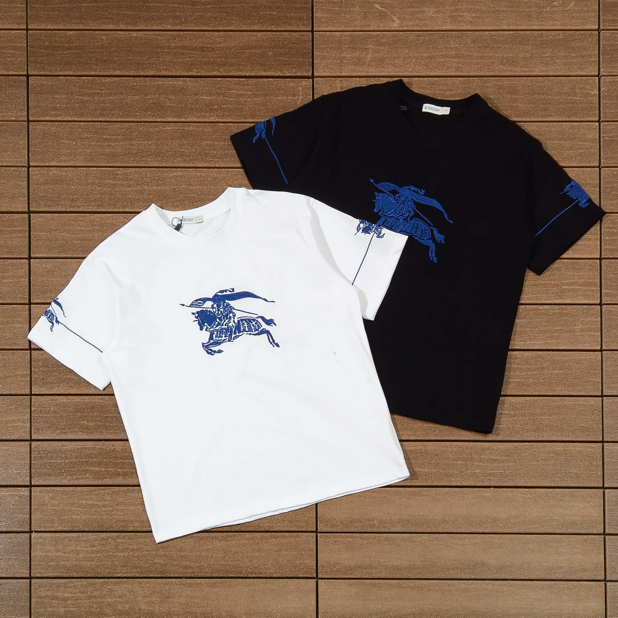 BURBERY T-SHIRT