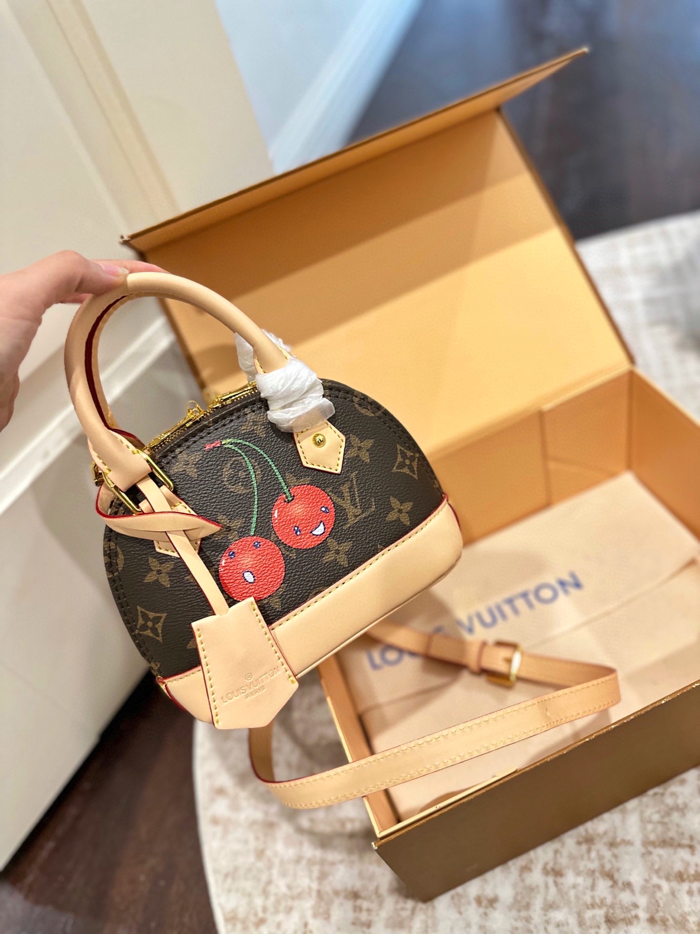 LV BAG