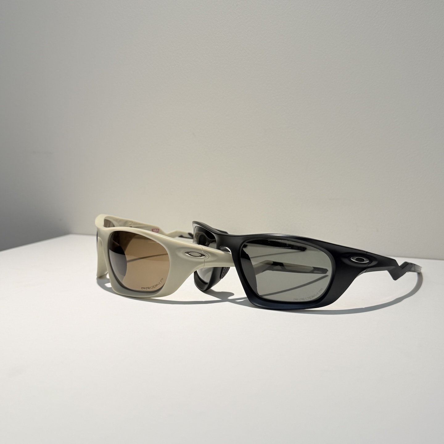 OAKLEY GLASSES