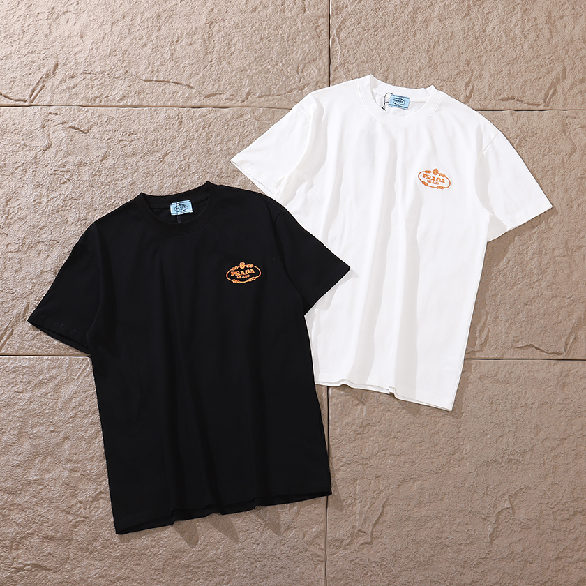 PRADA T-SHIRT