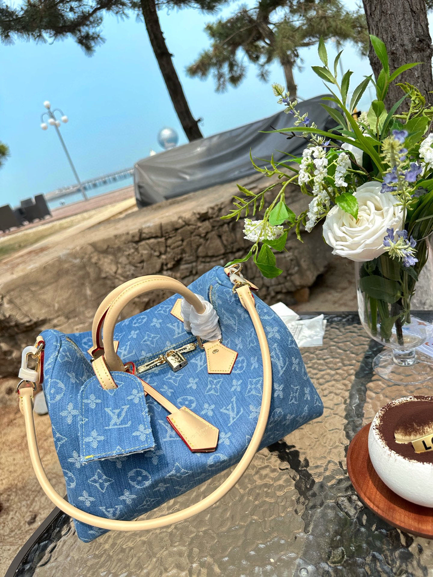 LV BAG