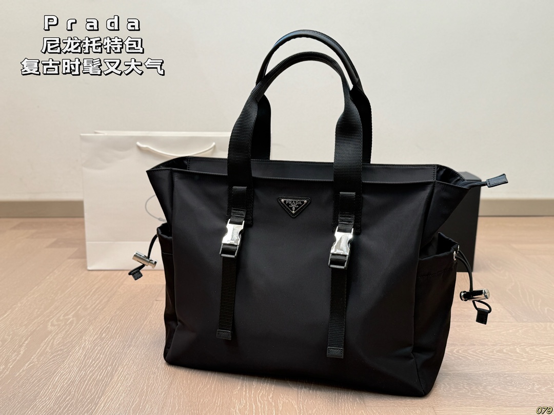 PRADA BAG