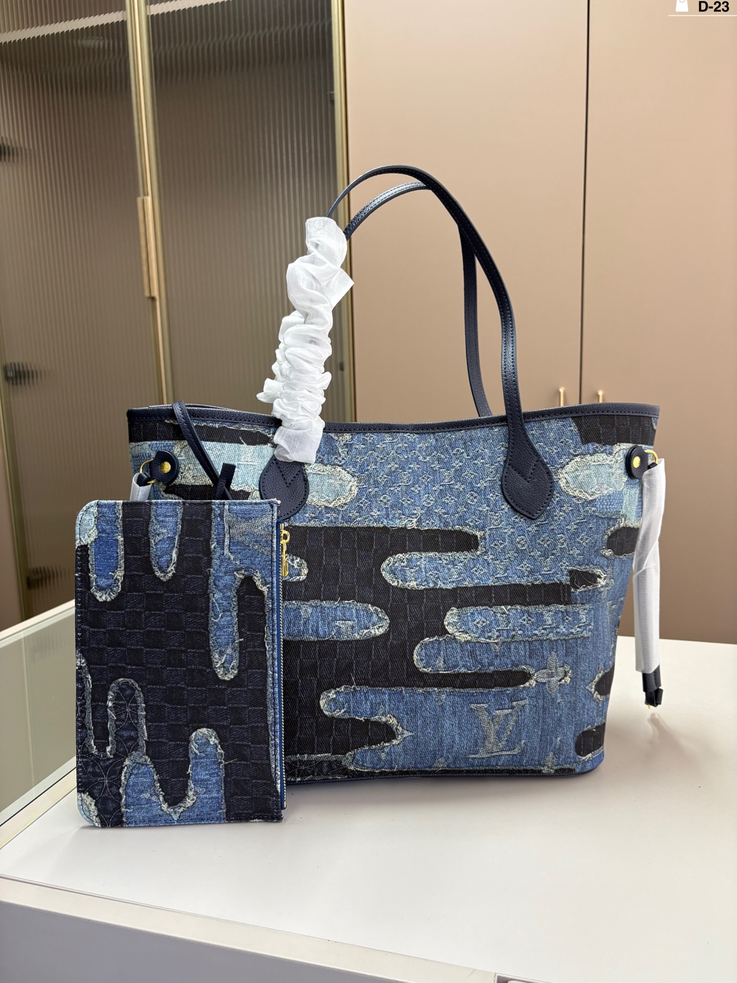LV BAG