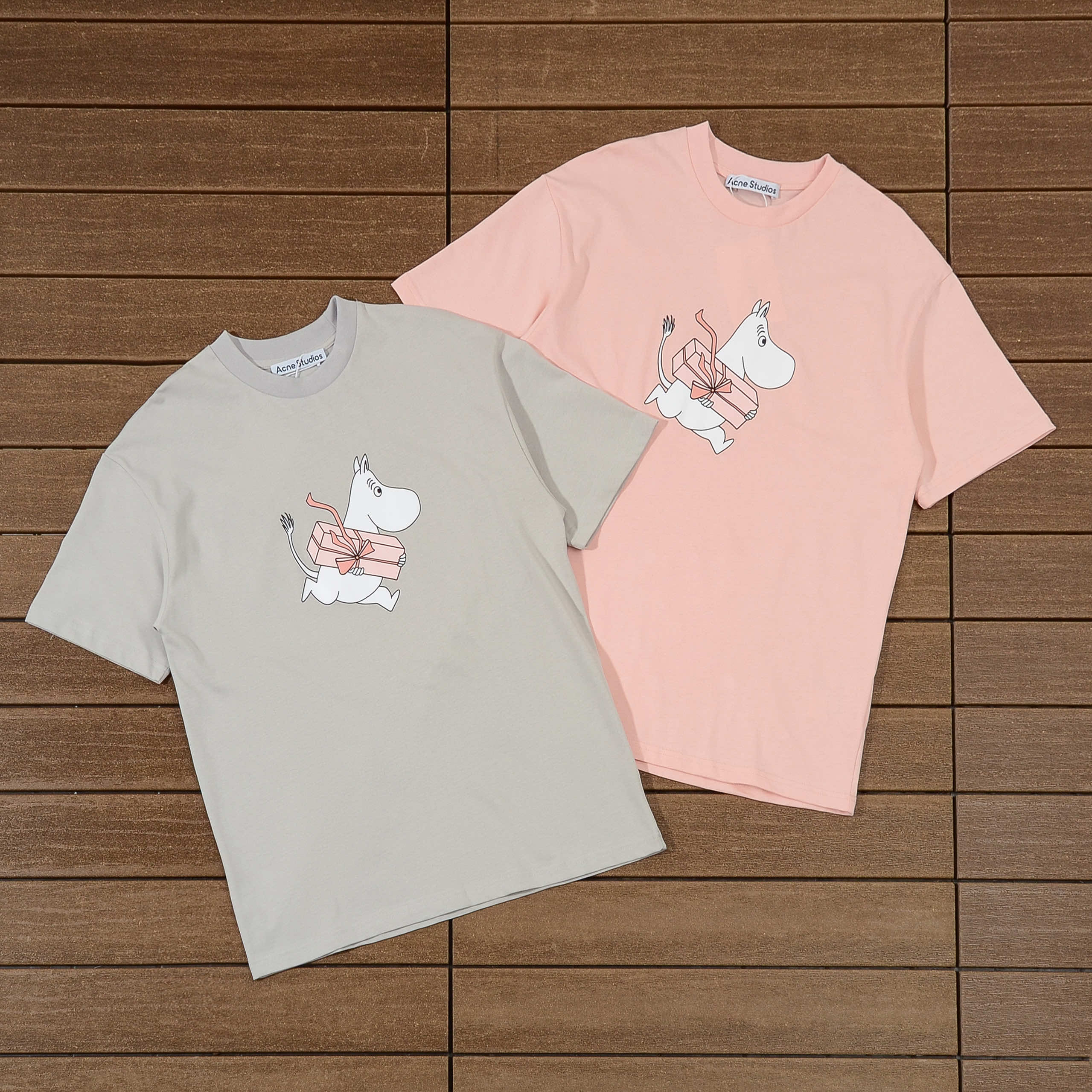 ACNE T-SHIRT