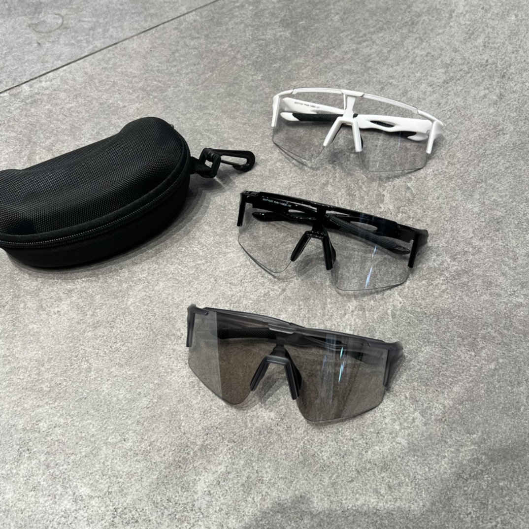 GLASSES