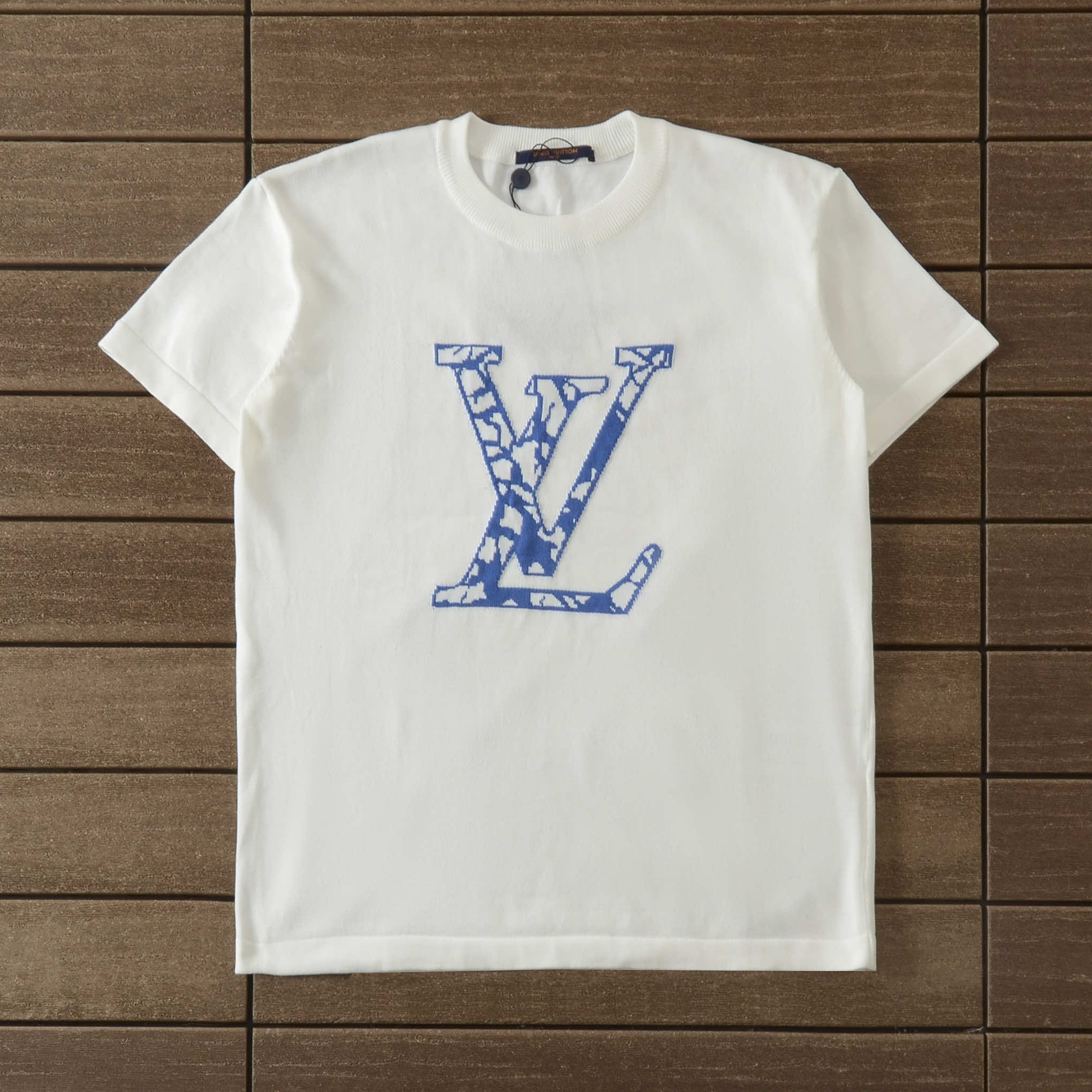 LV T-shirt