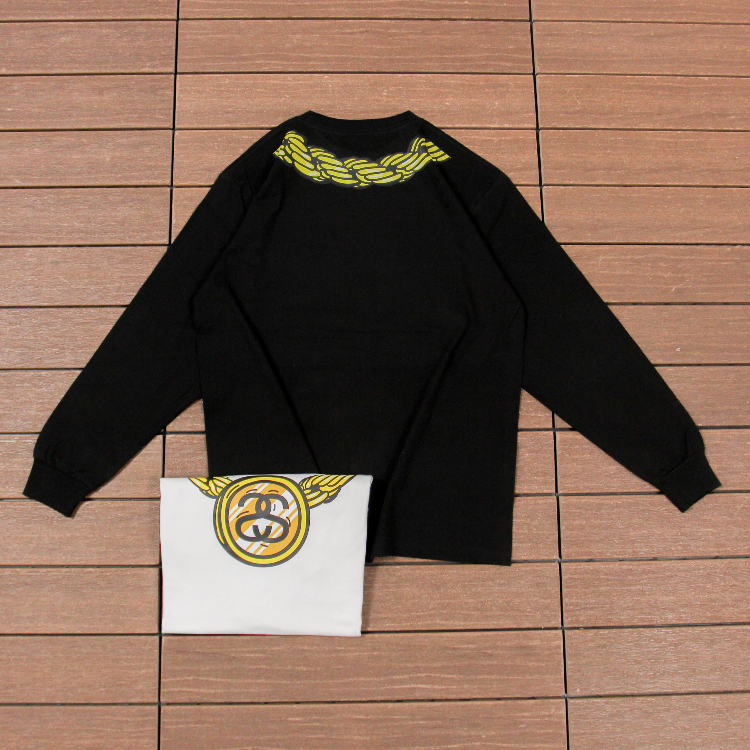 STUSSY T-SHIRT