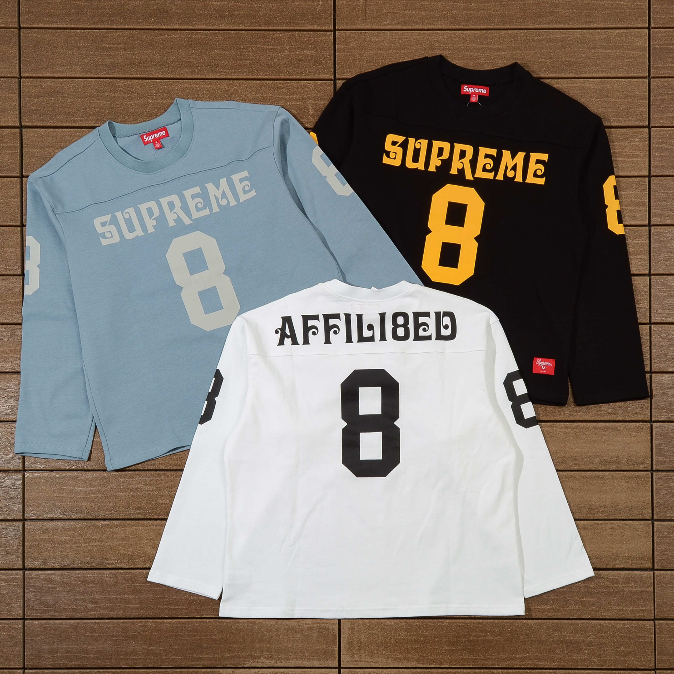 SUPREME T-SHIRT