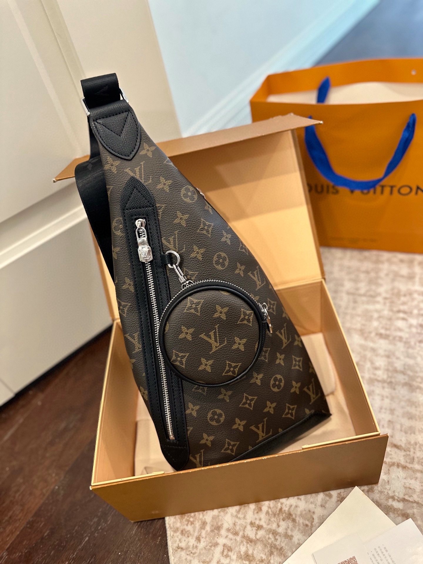 LV BAG