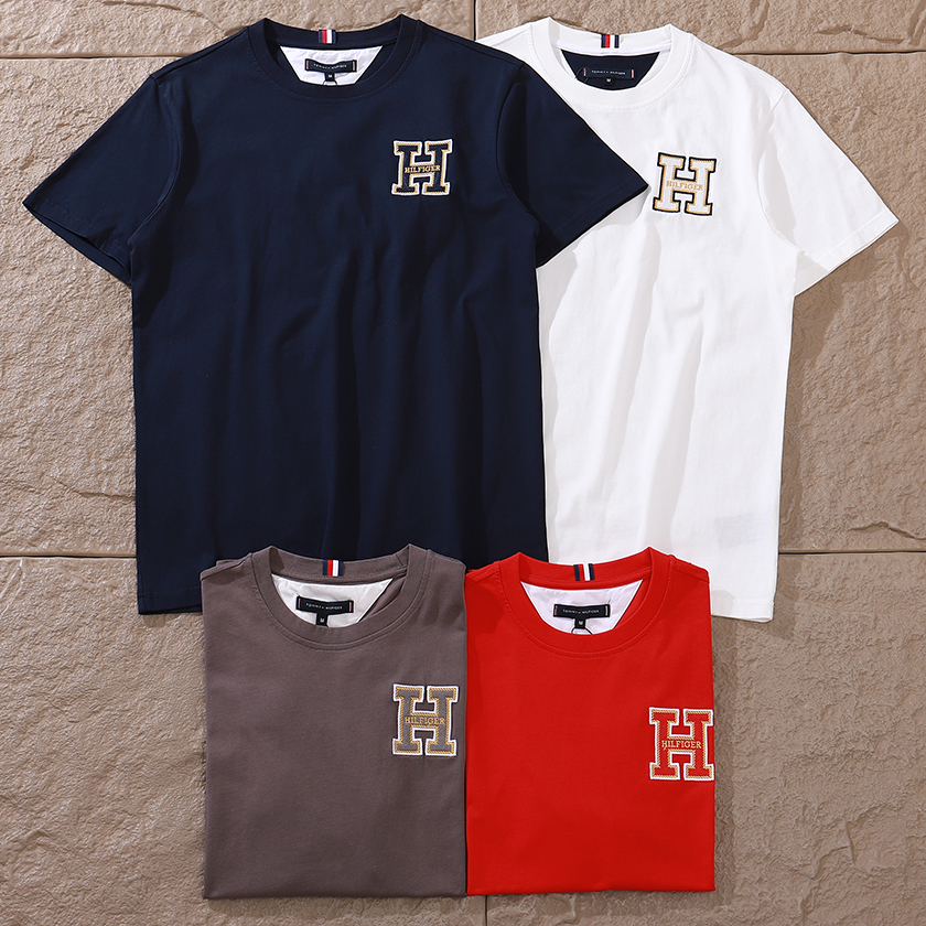 TOMMY HILFIGER T-SHIRT