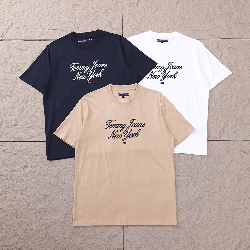 TOMMY HILFIGER T-SHIRT