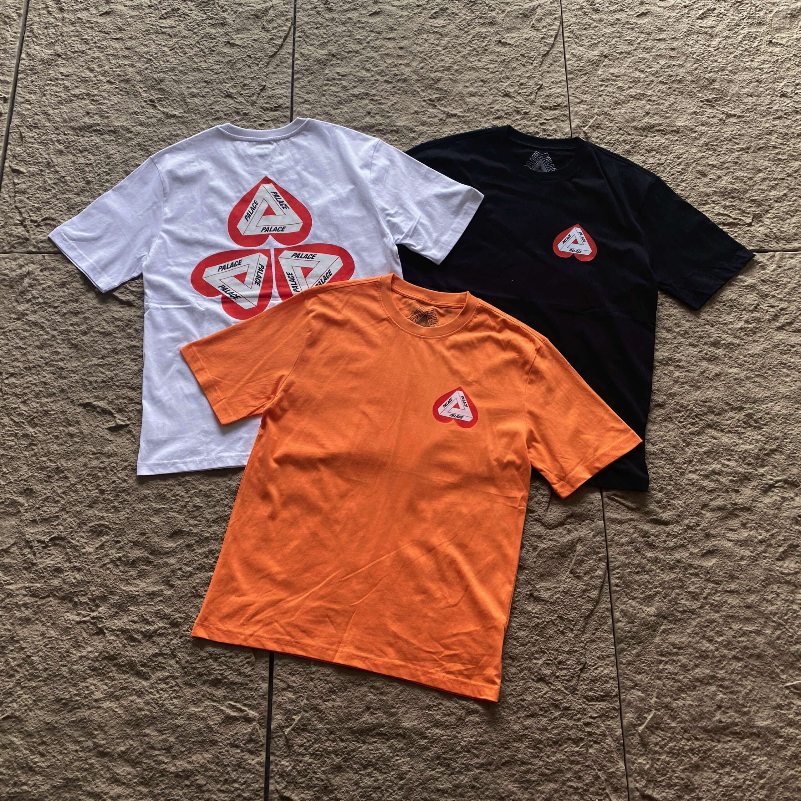 PALACE T-SHIRT