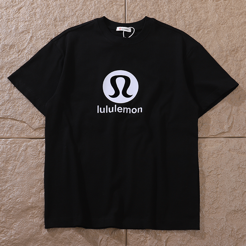 LULULEMON T-SHIRT