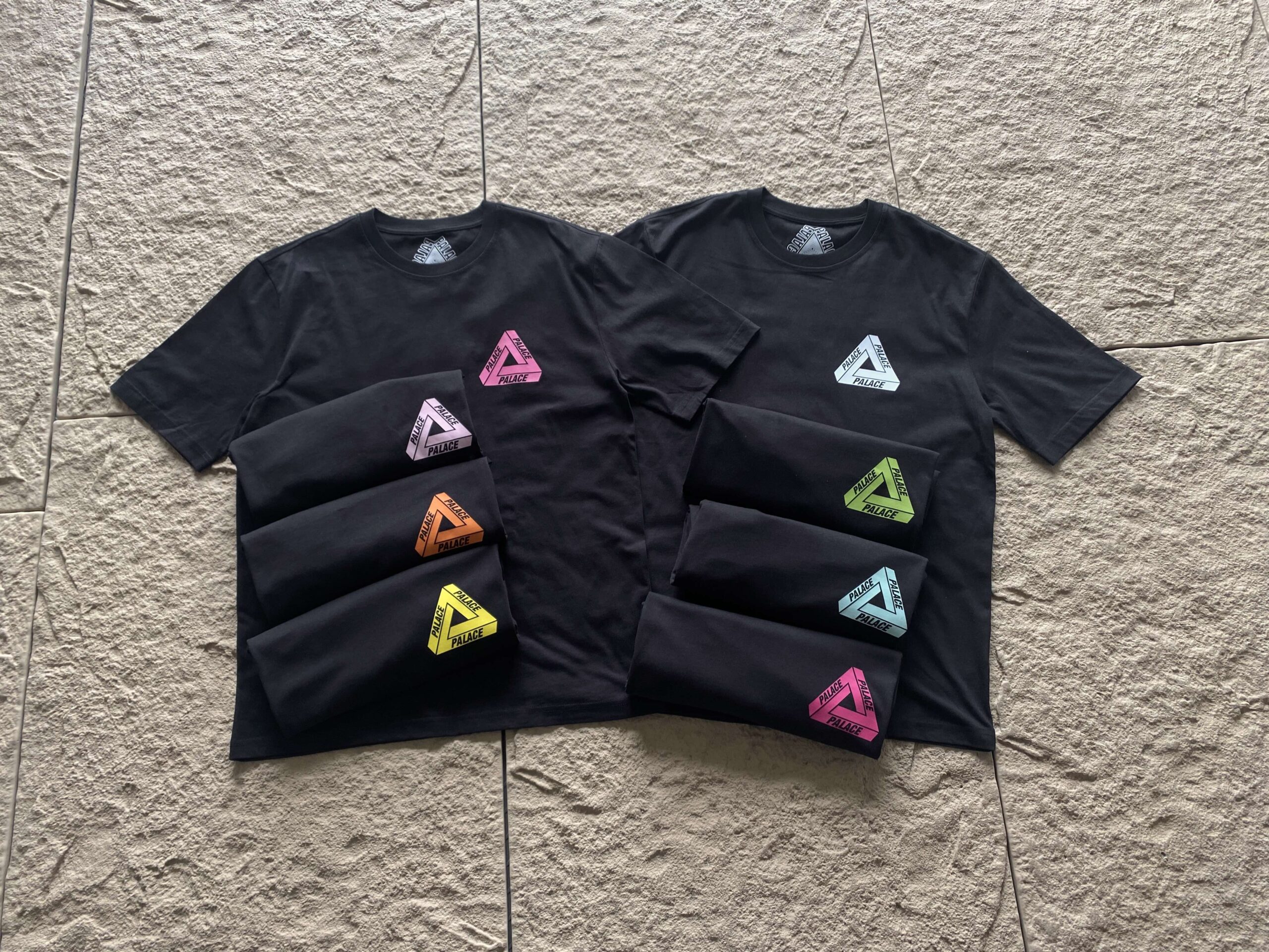 PALACE T-SHIRT