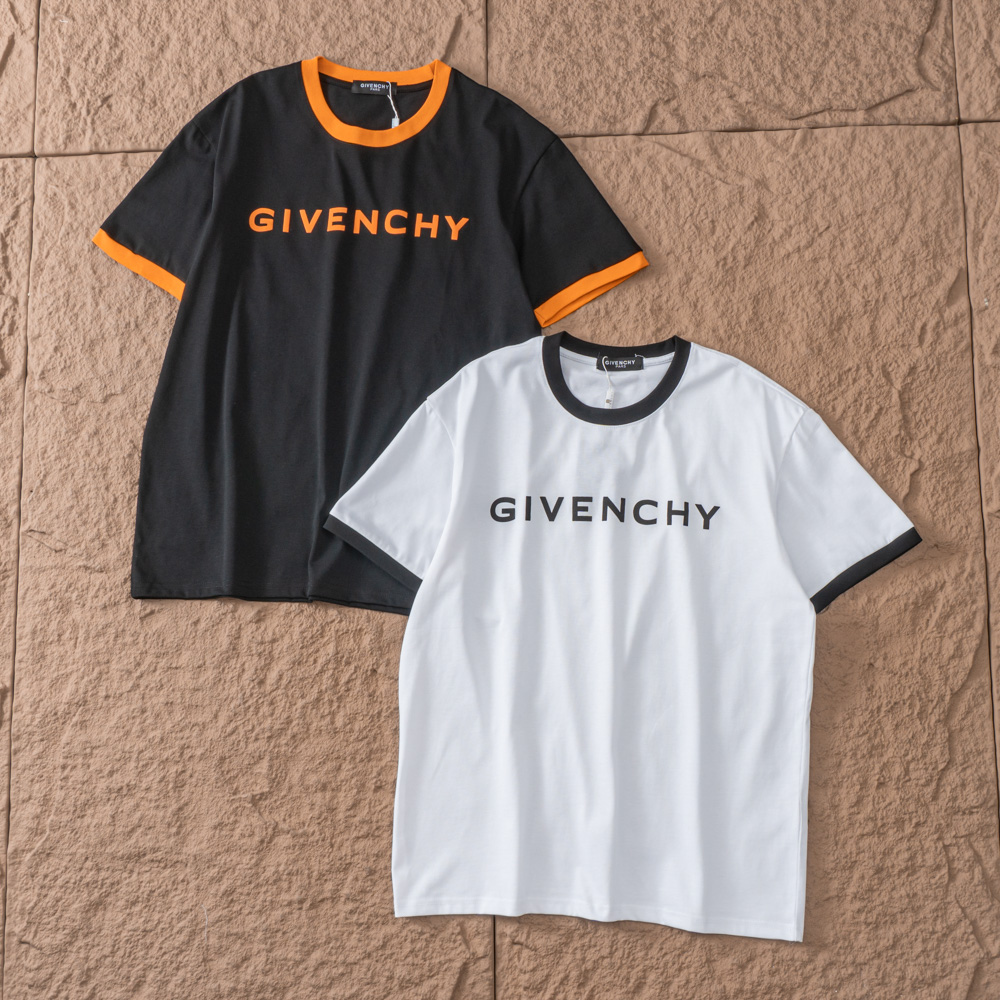 GIVENCHY T-SHIRT