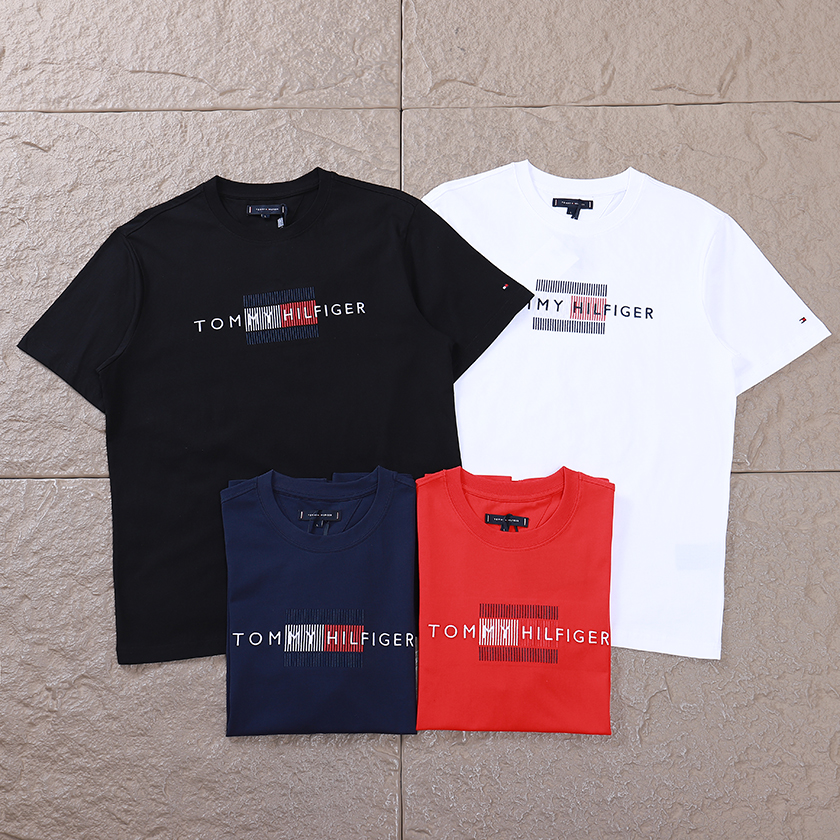 TOMMY HILFIGER T-SHIRT