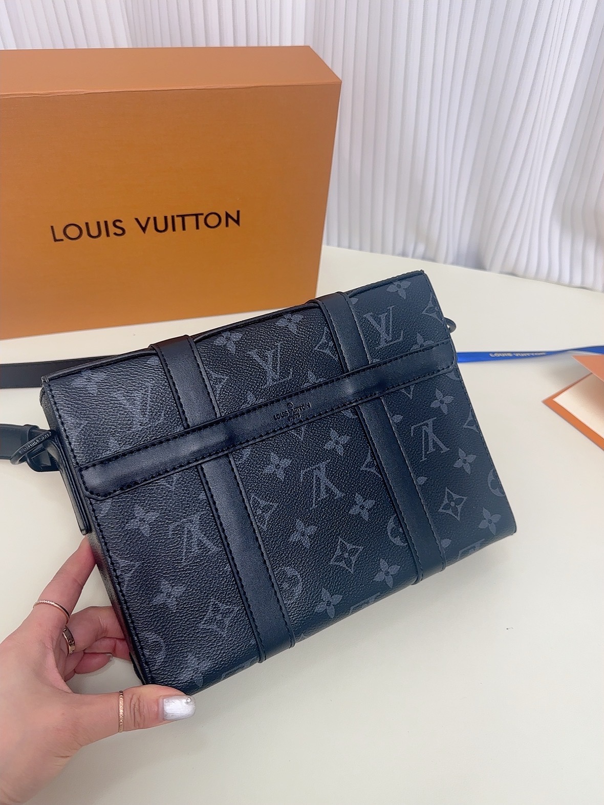 LV BAG