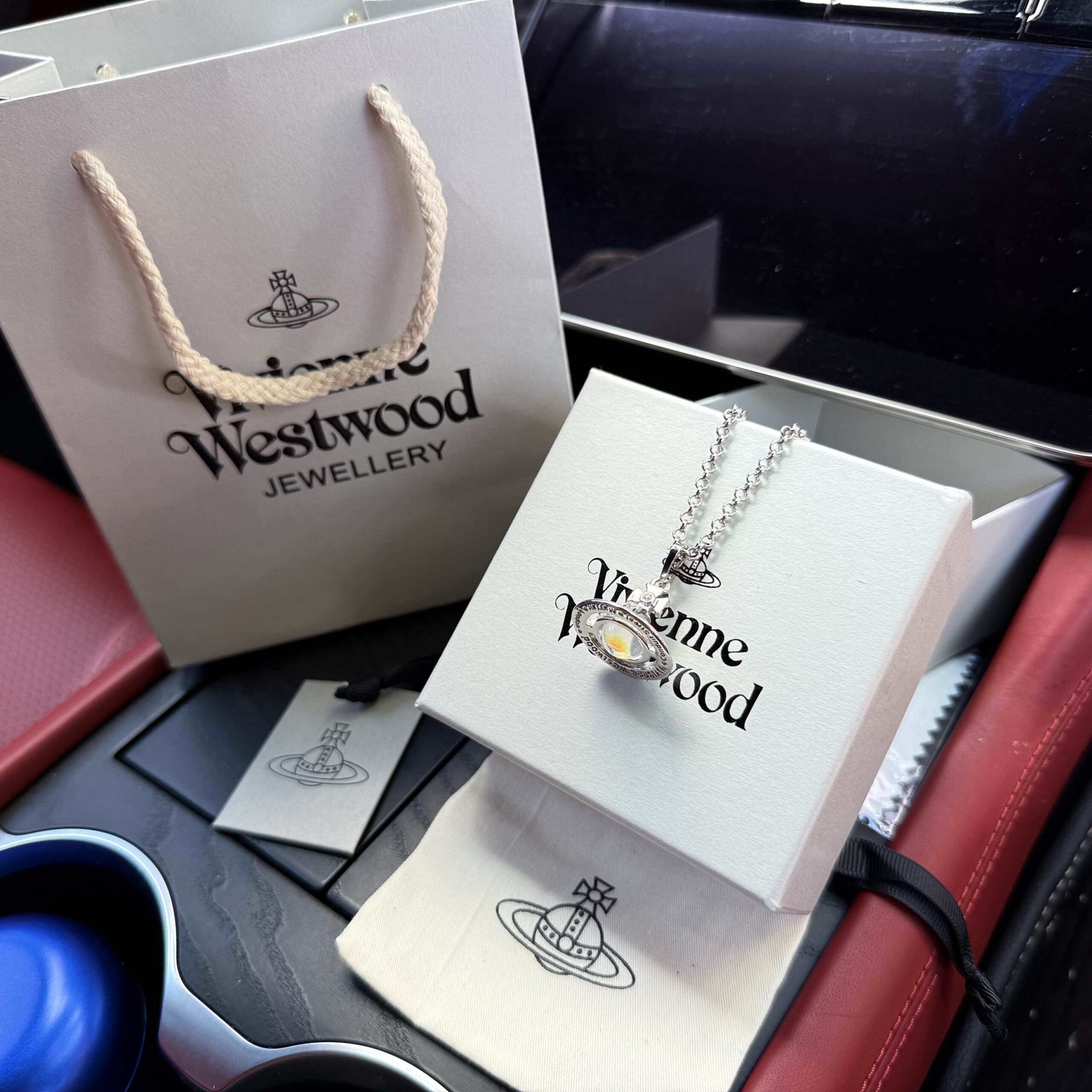 Vivienne Westwood JEWELRY