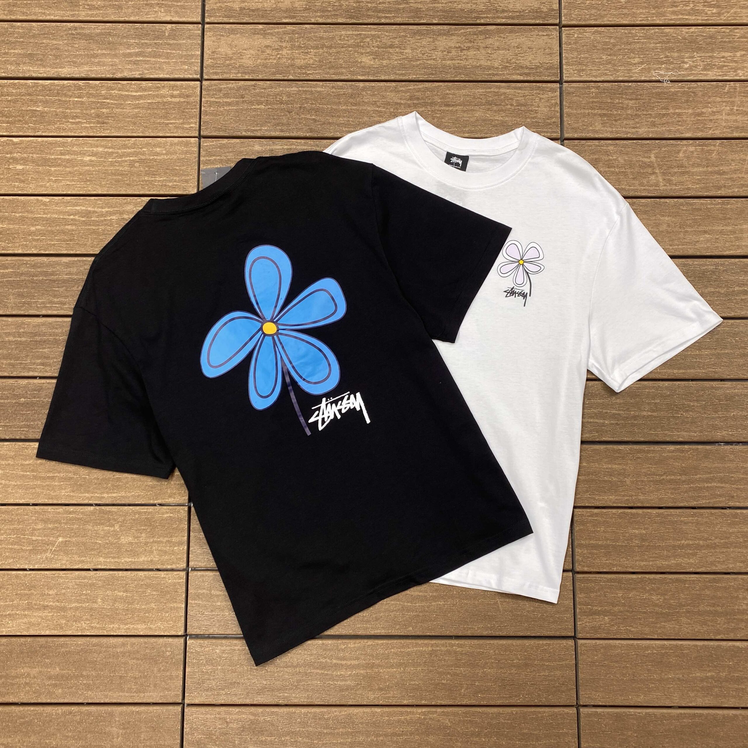 STUSSY T-SHIRT
