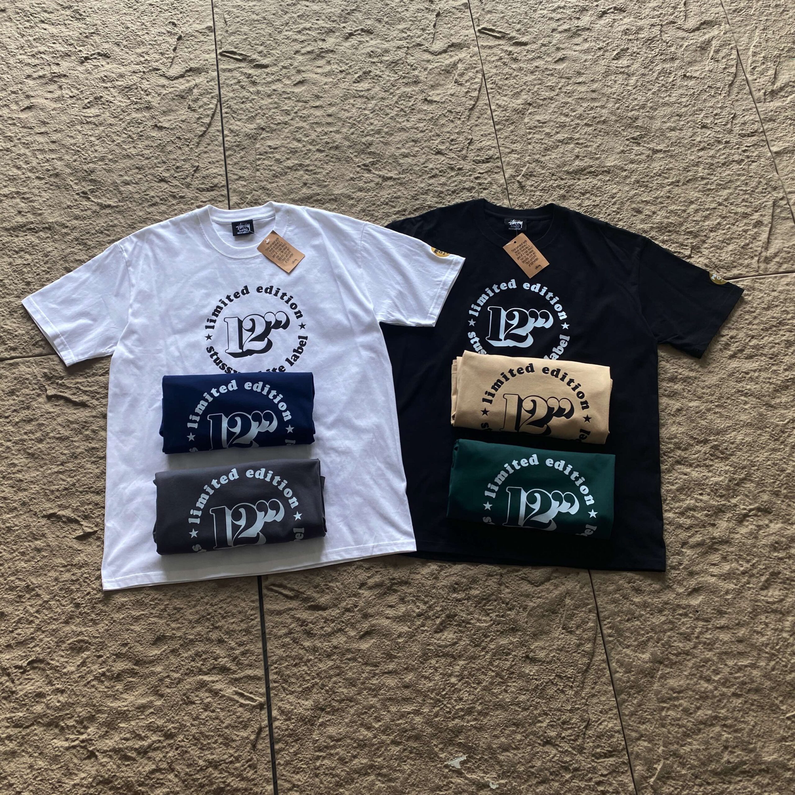 STUSSY T-SHIRT