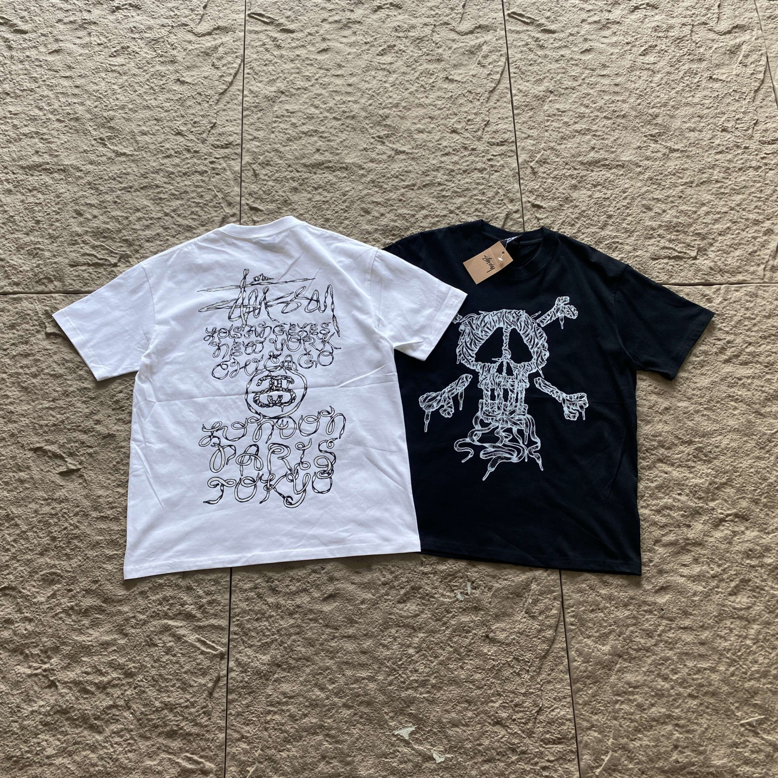 STUSSY T-SHIRT