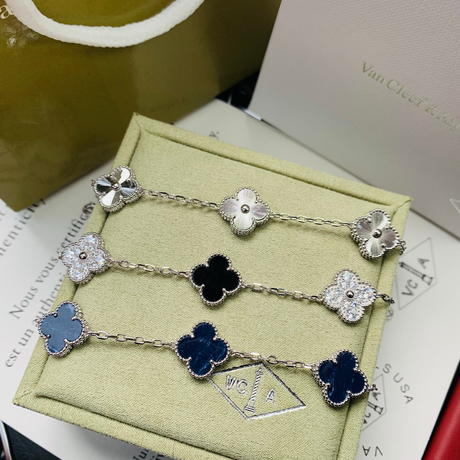 Van Cleef JEWELRY