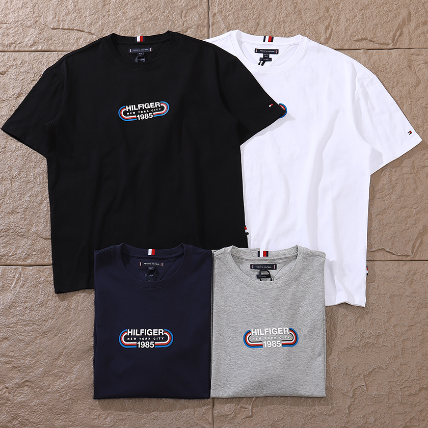 TOMMY HILFIGER T-SHIRT