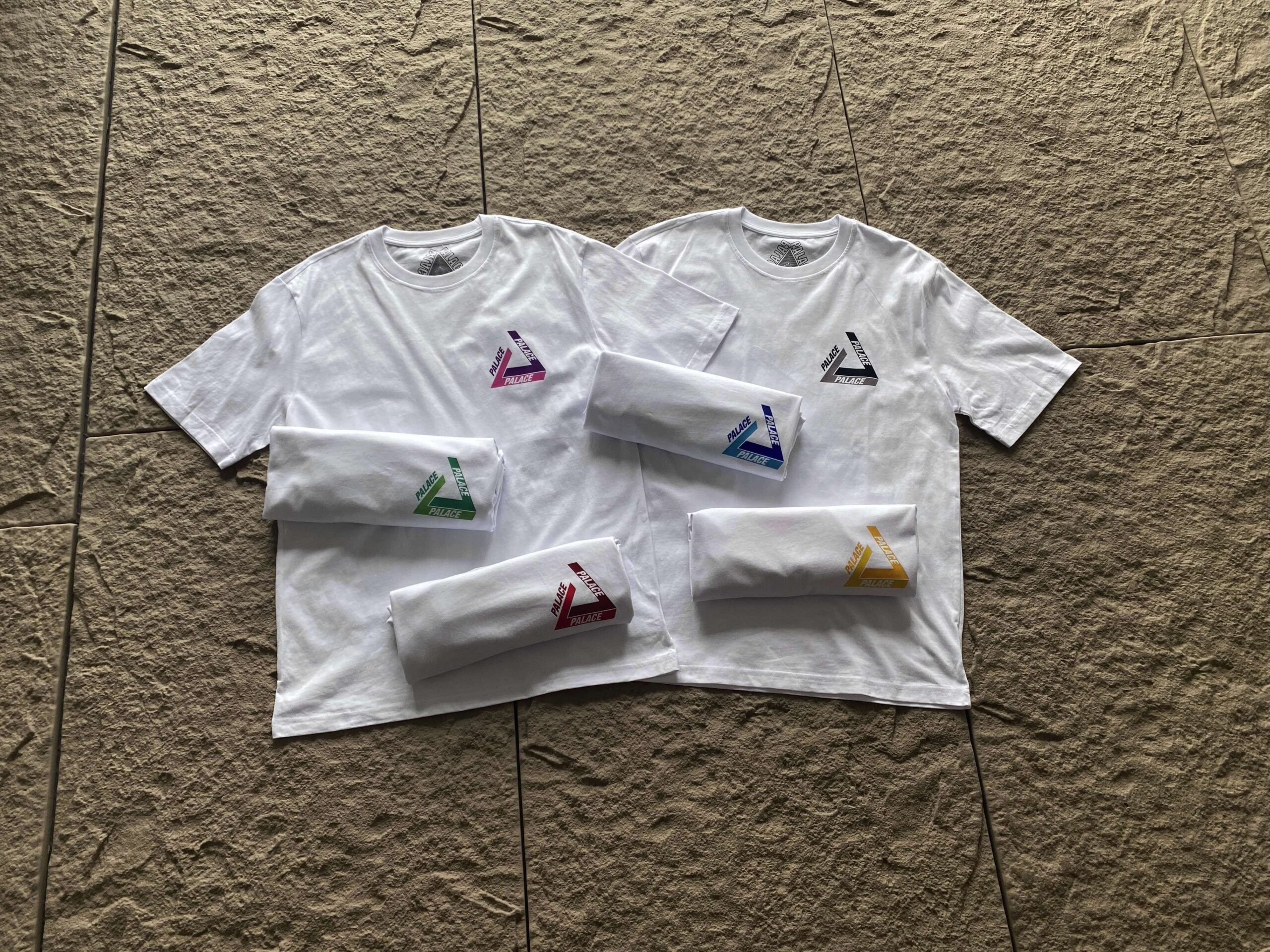 PALACE T-SHIRT