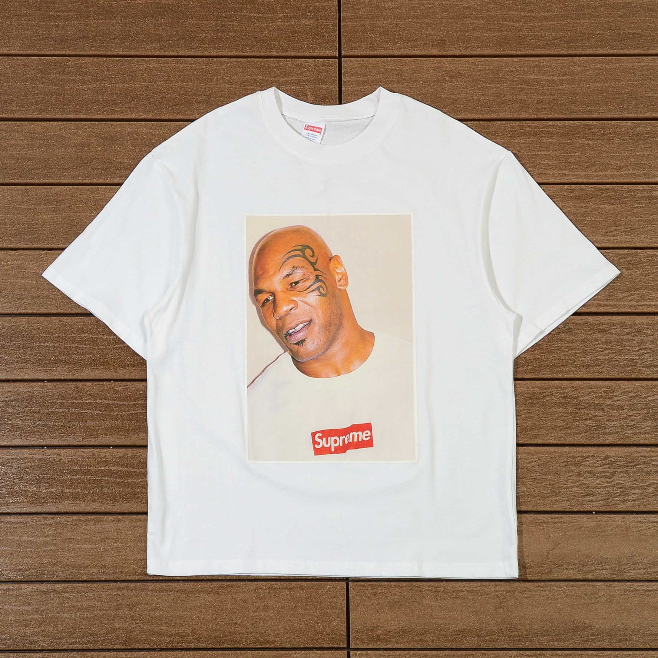 SUPREME T-SHIRT